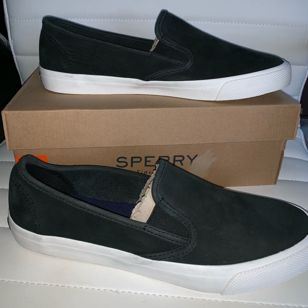 NWT Sperry top sider’s